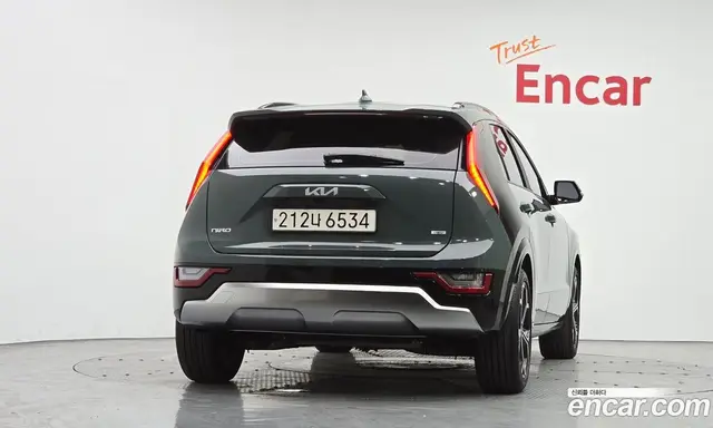 Kia Niro 2023 1.6 автомат (гидро), миниатюра 4