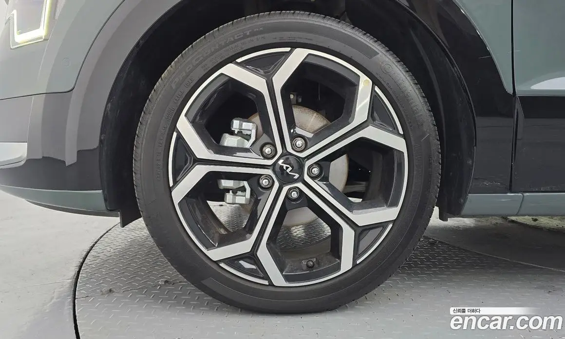 Kia Niro 2023 1.6 автомат (гидро), фото 5