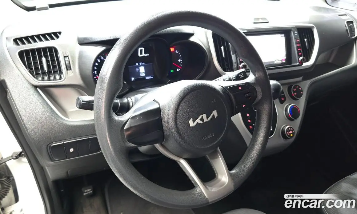 Kia Ray 2022 1.0 автомат (гидро), фото 21