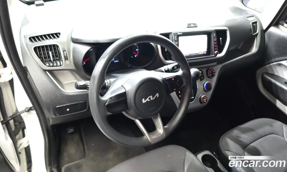 Kia Ray 2022 1.0 автомат (гидро), фото 10