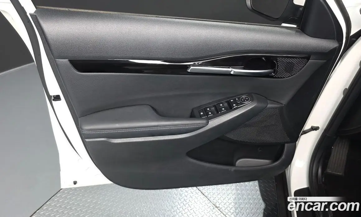Kia Seltos 2022 1.6 автомат (гидро), фото 14