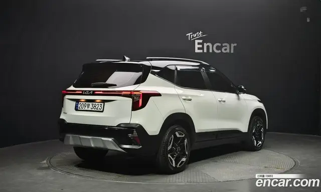 Kia Seltos 2024 1.6 автомат (гидро), миниатюра 2