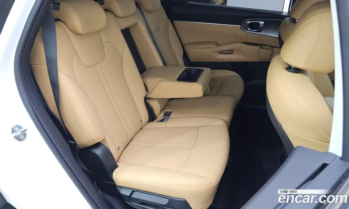 Kia Sorento 2023 2.5 автомат (гидро), фото 16