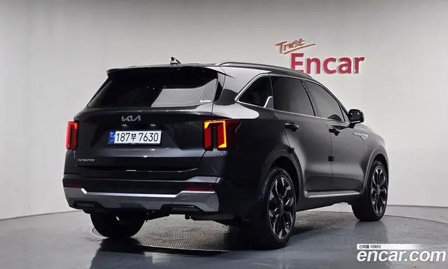 Kia Sorento 2023 2.2 автомат (гидро), миниатюра 2
