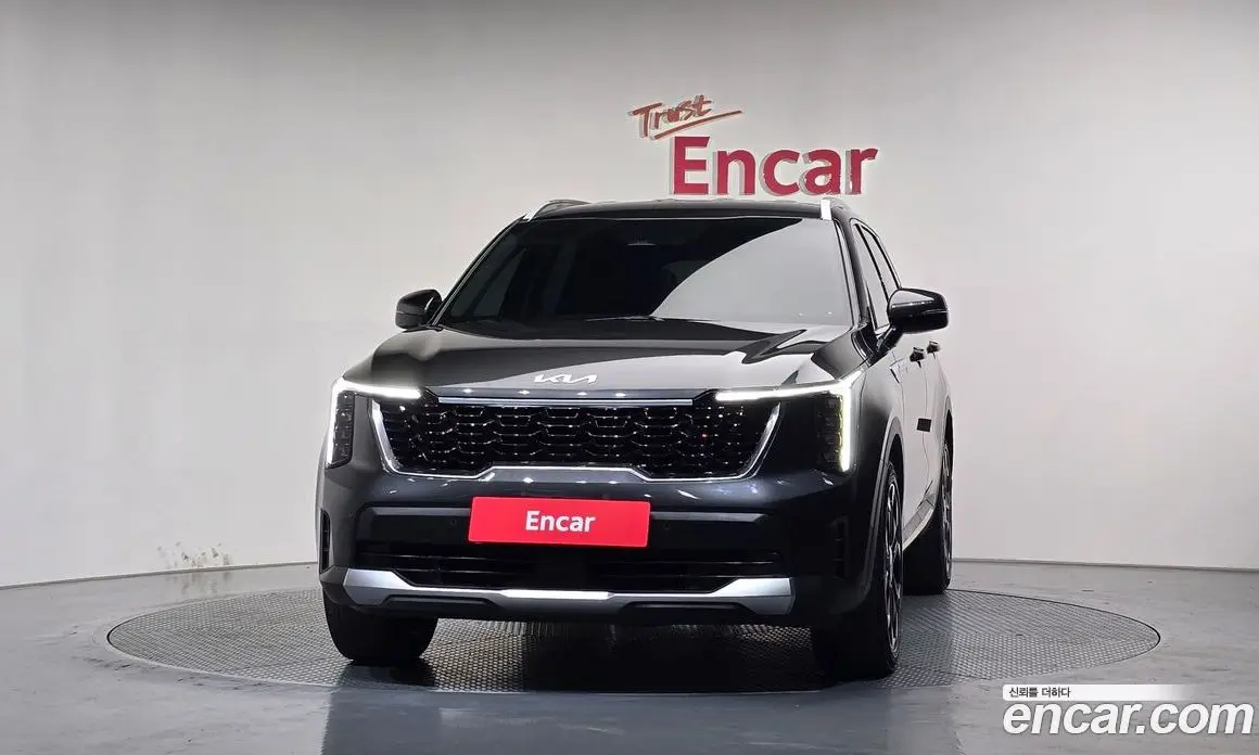 Kia Sorento 2023 2.2 автомат (гидро), фото 3