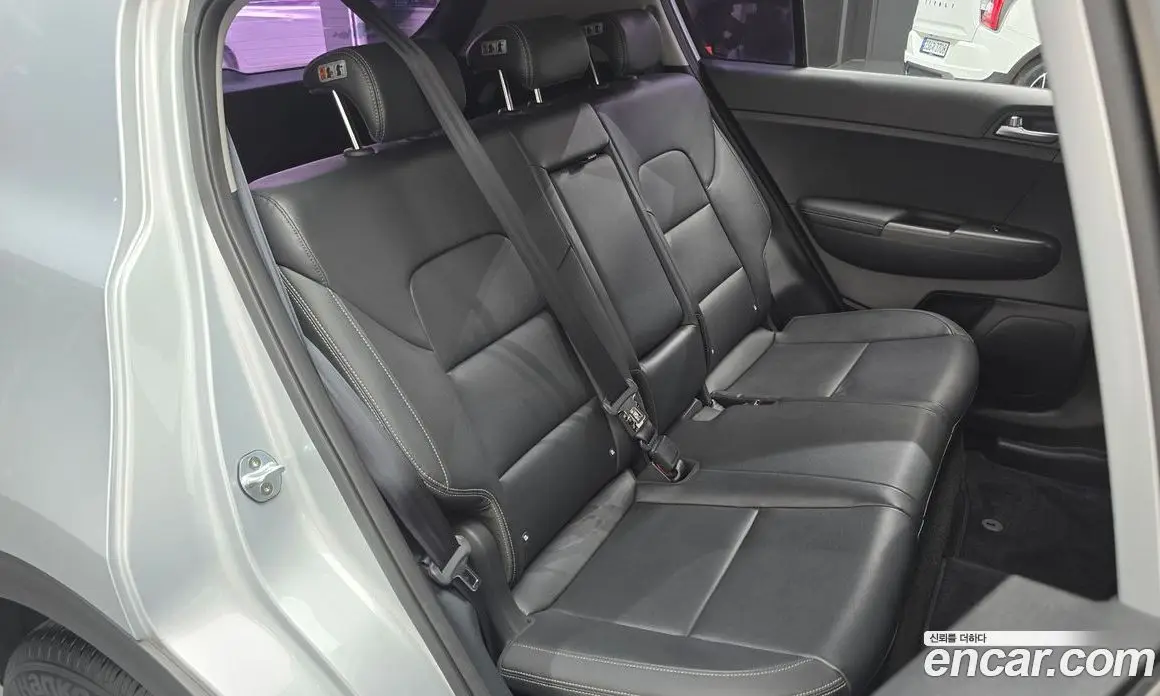 Kia Sportage 2015 1.7 автомат (гидро), фото 12