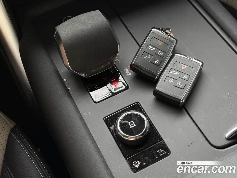 Land Rover Discovery 2022 3.0 автомат (гидро), фото 13