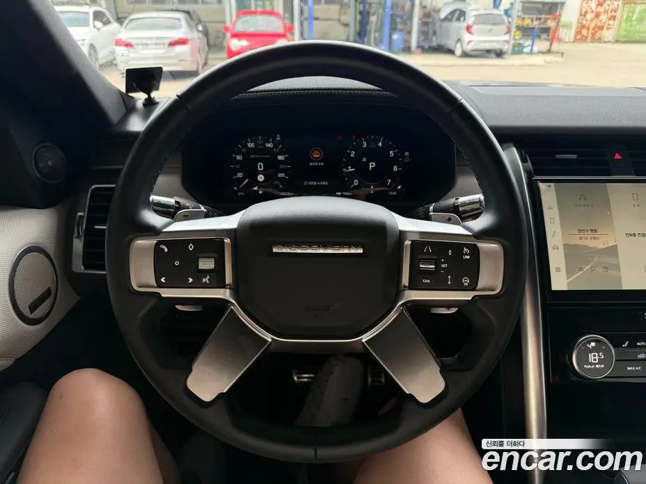 Land Rover Discovery 2022 3.0 автомат (гидро), фото 6