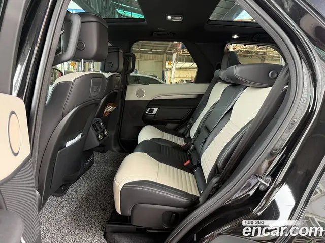 Land Rover Discovery 2022 3.0 автомат (гидро), миниатюра 9