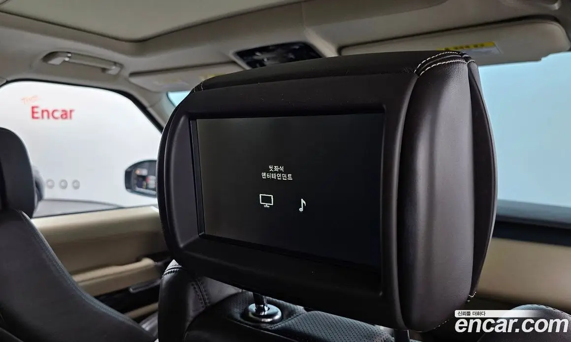 Land Rover Range Rover 2016 4.4 автомат (гидро), фото 16