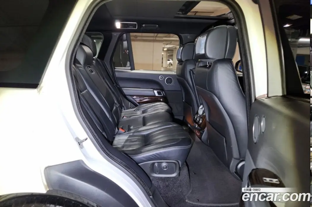 Land Rover Range Rover 2017 5.0 автомат (гидро), фото 11