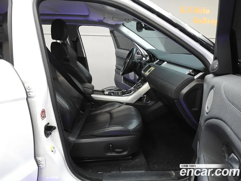 Land Rover Range Rover Evoque 2018 2.0 автомат (гидро), фото 11