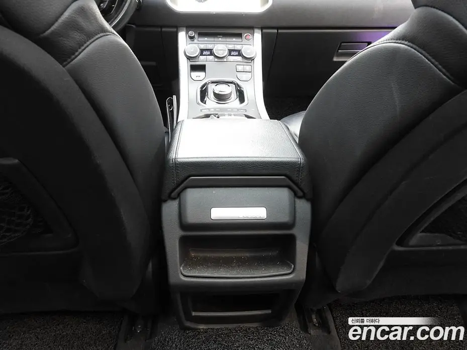 Land Rover Range Rover Evoque 2018 2.0 автомат (гидро), фото 17