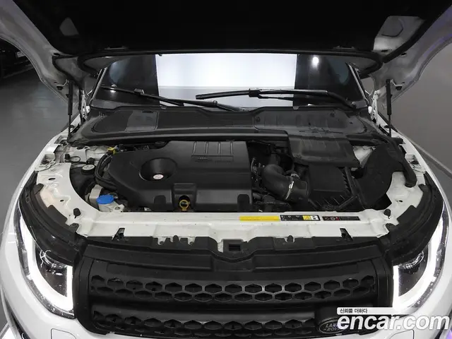 Land Rover Range Rover Evoque 2018 2.0 автомат (гидро), миниатюра 6
