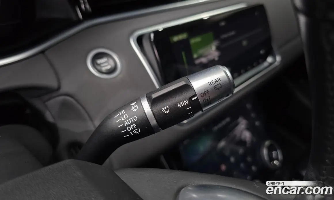 Land Rover Range Rover Evoque 2020 2.0 автомат (гидро), фото 23