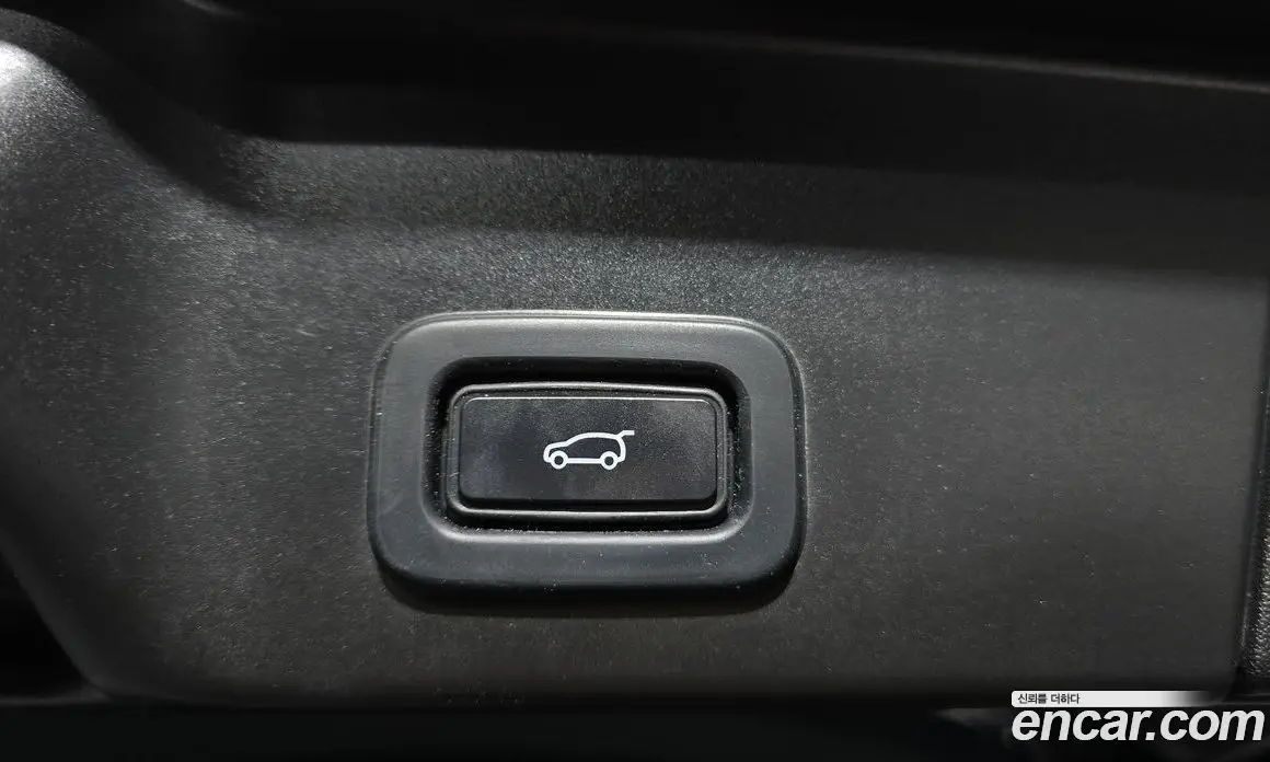 Land Rover Range Rover Evoque 2020 2.0 автомат (гидро), фото 30