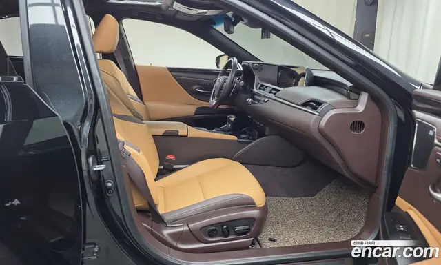 Lexus ES 2021 2.5 автомат (гидро), миниатюра 11 Lexus ES 2021 2.5 автомат (гидро), миниатюра 11