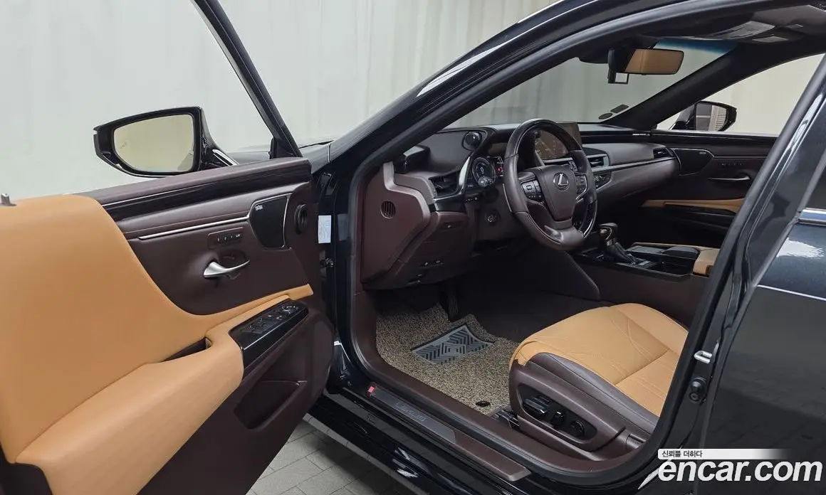Lexus ES 2021 2.5 автомат (гидро), фото 10 Lexus ES 2021 2.5 автомат (гидро), фото 10