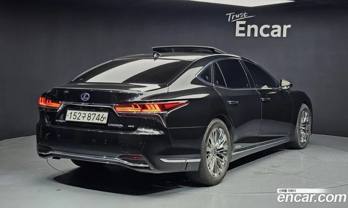 Lexus LS 2018 3.5 автомат (гидро), фото 2 Lexus LS 2018 3.5 автомат (гидро), фото 2