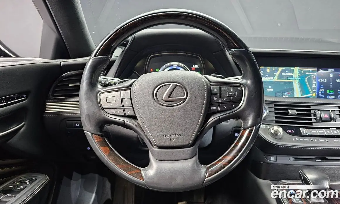 Lexus LS 2018 3.5 автомат (гидро), фото 14 Lexus LS 2018 3.5 автомат (гидро), фото 14