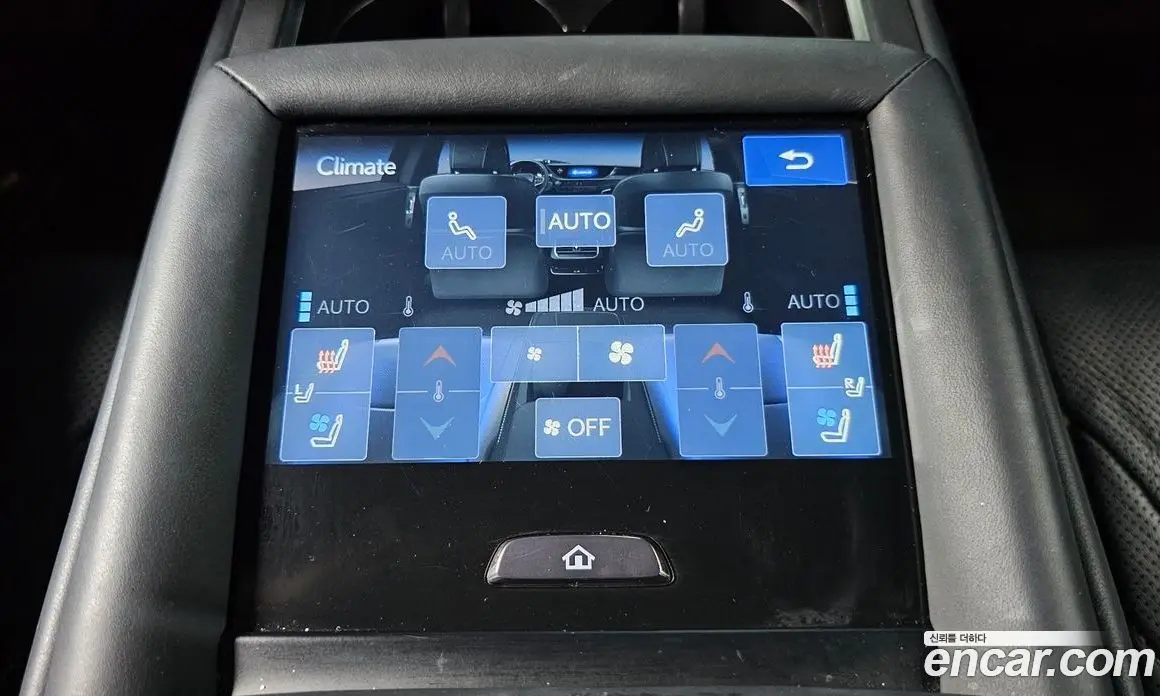 Lexus LS 2018 3.5 автомат (гидро), фото 20 Lexus LS 2018 3.5 автомат (гидро), фото 20