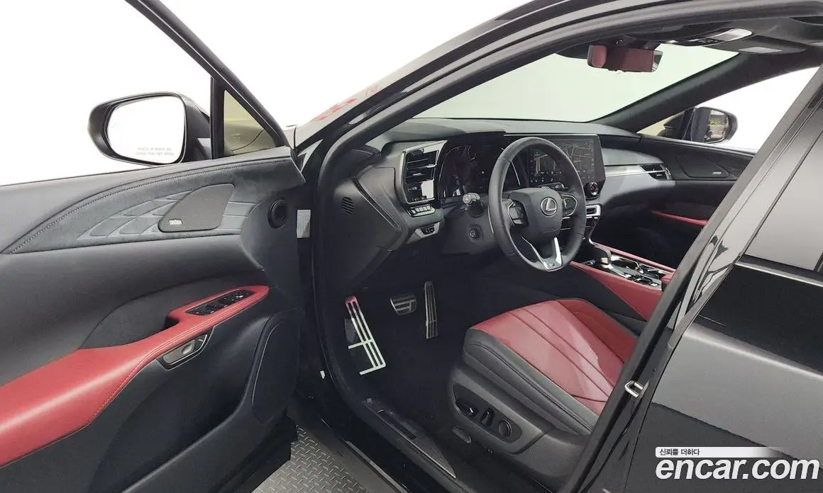 Lexus RX 2024 2.4 автомат (гидро), фото 13 Lexus RX 2024 2.4 автомат (гидро), фото 13