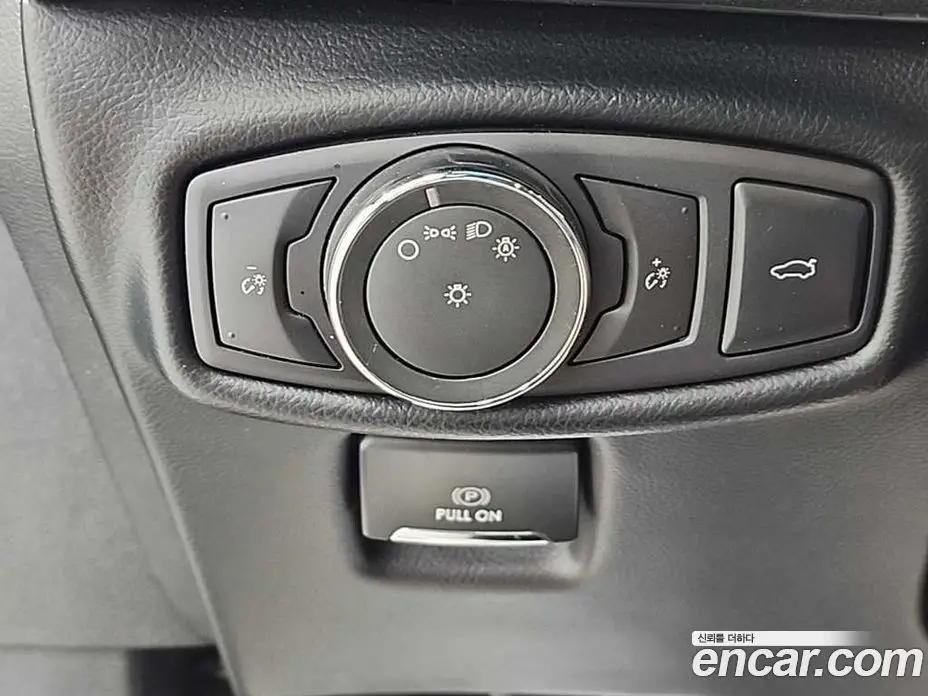 Lincoln MKZ 2016 2.0 автомат (гидро), фото 17 Lincoln MKZ 2016 2.0 автомат (гидро), фото 17