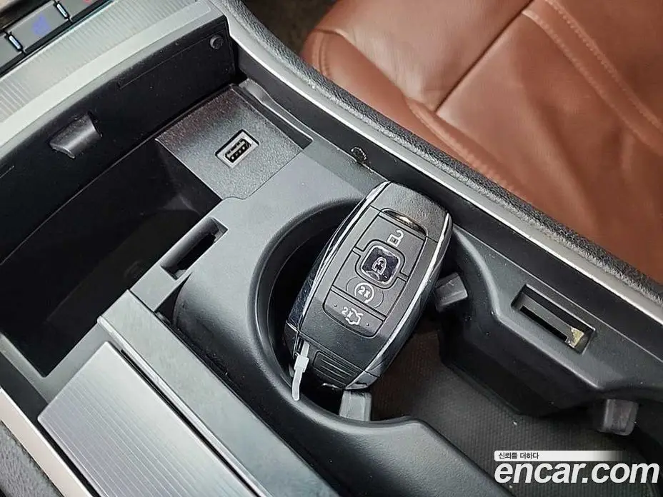 Lincoln MKZ 2016 2.0 автомат (гидро), фото 18 Lincoln MKZ 2016 2.0 автомат (гидро), фото 18