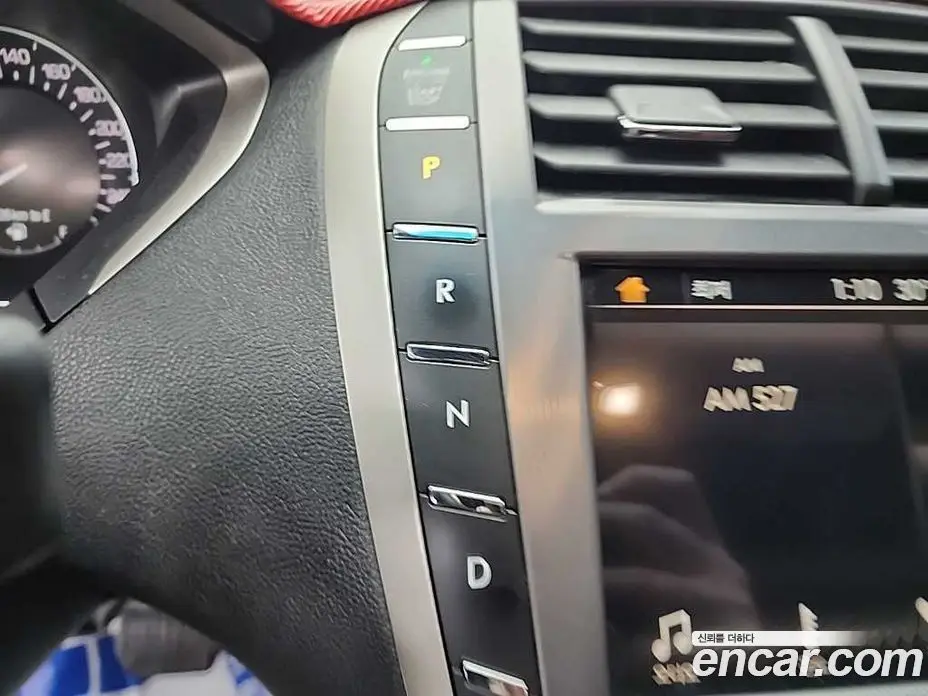 Lincoln MKZ 2016 2.0 автомат (гидро), фото 8 Lincoln MKZ 2016 2.0 автомат (гидро), фото 8