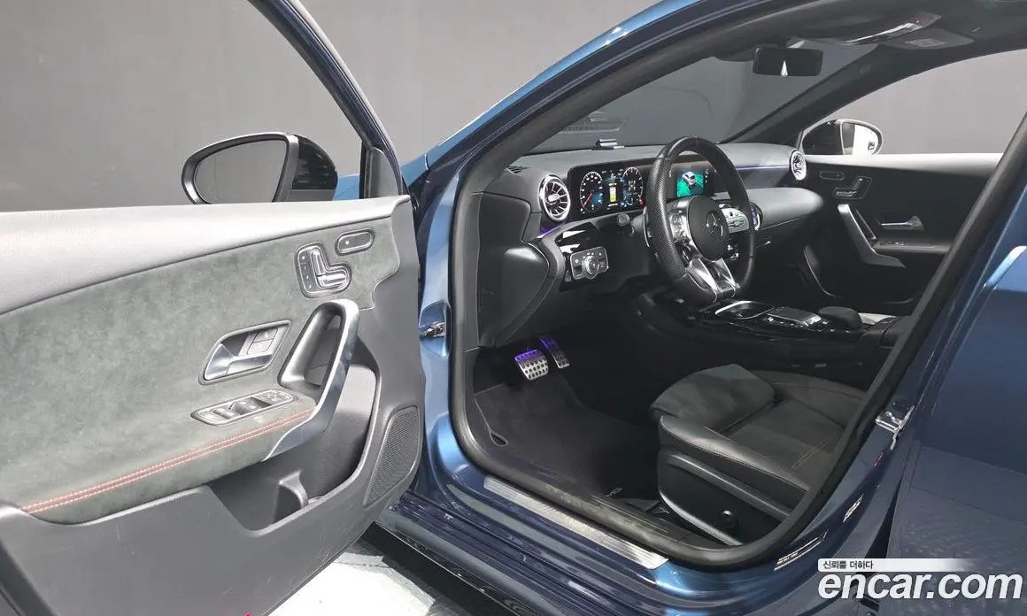 Mercedes-Benz A-Class 2023 2.0 автомат (гидро), фото 13