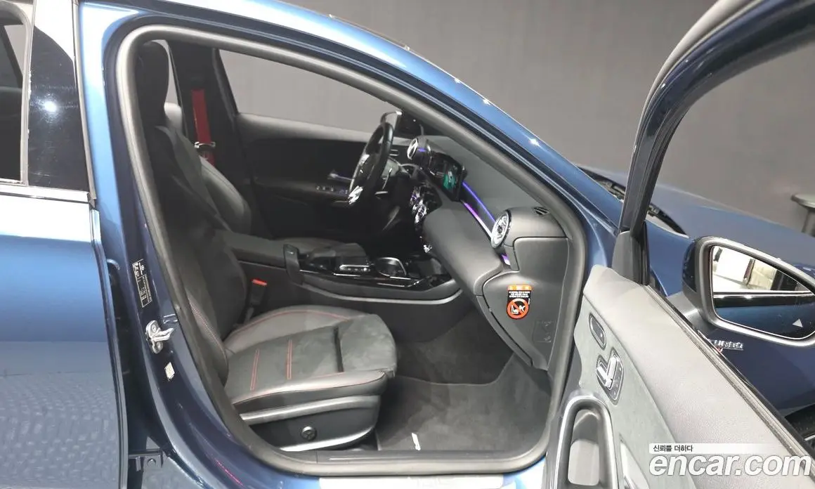 Mercedes-Benz A-Class 2023 2.0 автомат (гидро), фото 17