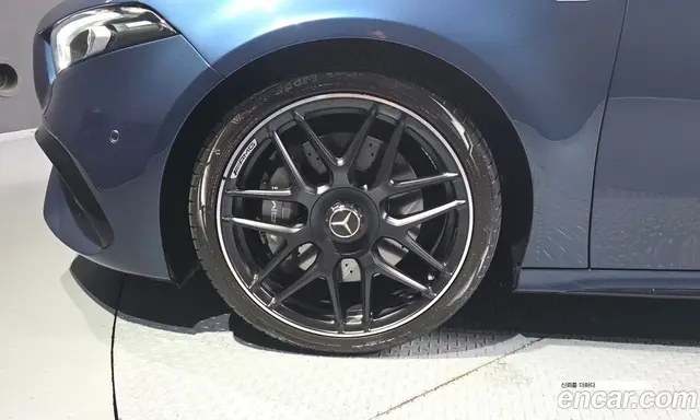 Mercedes-Benz A-Class 2023 2.0 автомат (гидро), миниатюра 5
