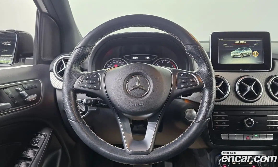 Mercedes-Benz B-Class 2018 2.0 автомат (гидро), фото 20