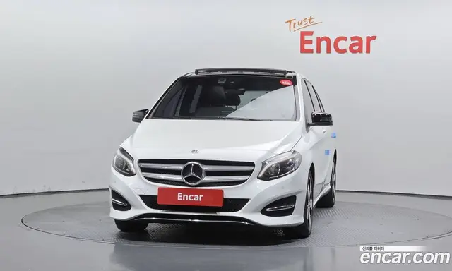 Mercedes-Benz B-Class 2018 2.0 автомат (гидро), миниатюра 3