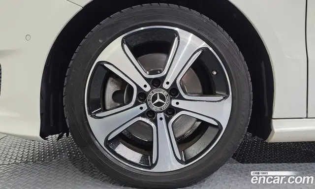 Mercedes-Benz B-Class 2018 2.0 автомат (гидро), миниатюра 5