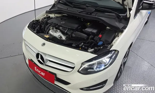 Mercedes-Benz B-Class 2018 2.0 автомат (гидро), миниатюра 6