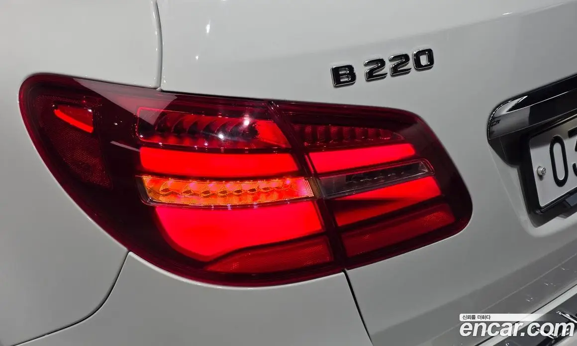 Mercedes-Benz B-Class 2018 2.0 автомат (гидро), фото 9