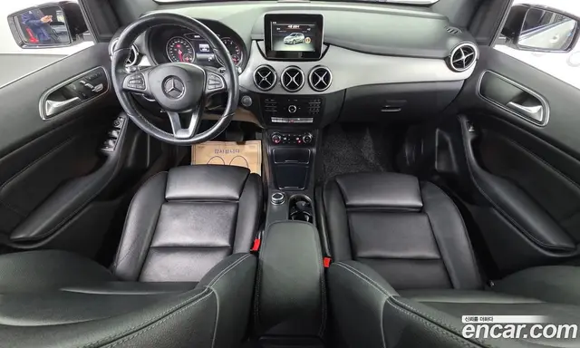 Mercedes-Benz B-Class 2018 2.0 автомат (гидро), миниатюра 10