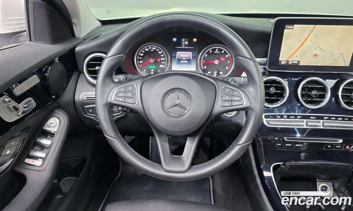 Mercedes-Benz C-Class 2015 2.0 автомат (гидро), фото 13