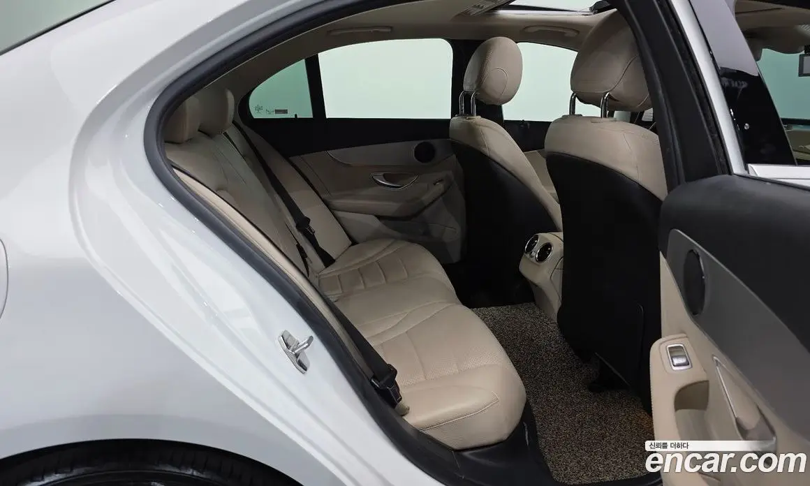 Mercedes-Benz C-Class 2016 2.1 автомат (гидро), фото 11 Mercedes-Benz C-Class 2016 2.1 автомат (гидро), фото 11