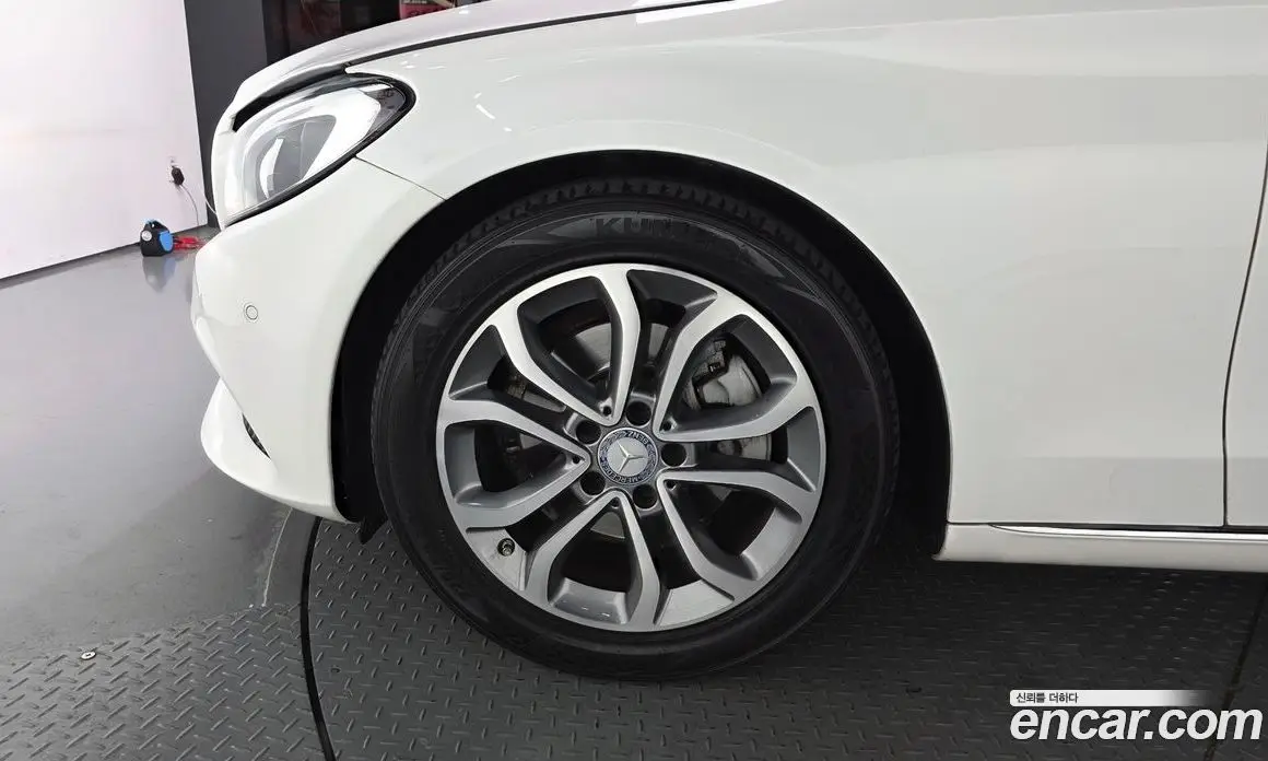Mercedes-Benz C-Class 2016 2.1 автомат (гидро), фото 5 Mercedes-Benz C-Class 2016 2.1 автомат (гидро), фото 5