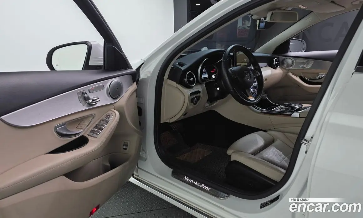 Mercedes-Benz C-Class 2016 2.1 автомат (гидро), фото 10 Mercedes-Benz C-Class 2016 2.1 автомат (гидро), фото 10
