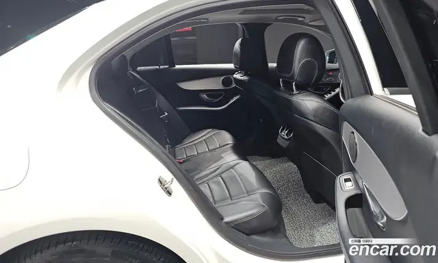 Mercedes-Benz C-Class 2017 2.0 автомат (гидро), миниатюра 11