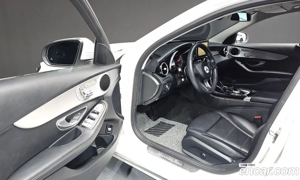 Mercedes-Benz C-Class 2017 2.0 автомат (гидро), фото 10