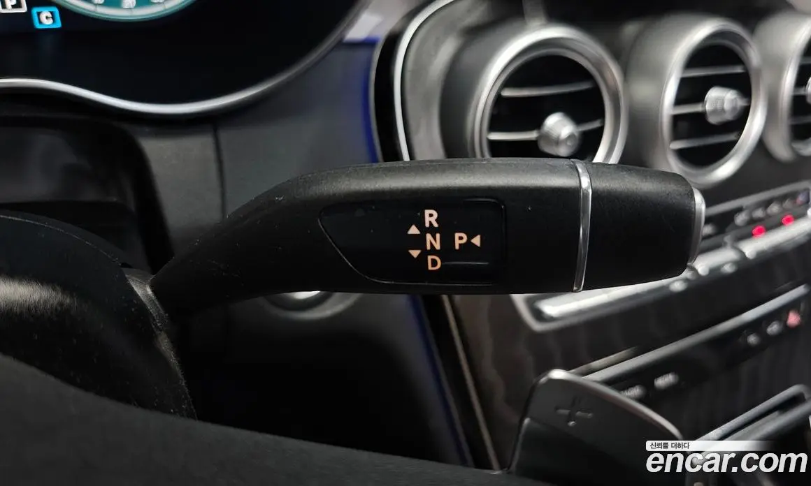 Mercedes-Benz C-Class 2021 2.0 автомат (гидро), фото 11
