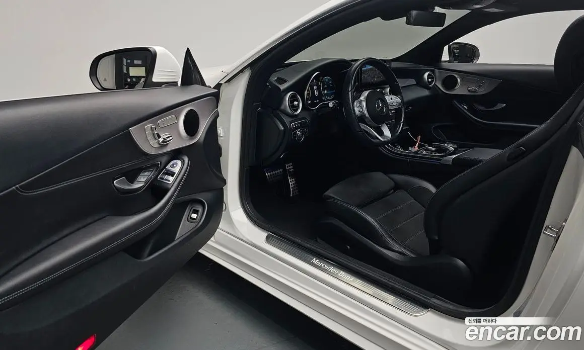 Mercedes-Benz C-Class 2021 2.0 автомат (гидро), фото 12