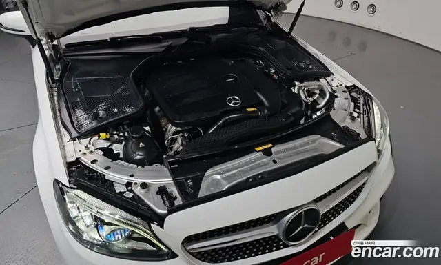 Mercedes-Benz C-Class 2021 2.0 автомат (гидро), миниатюра 5