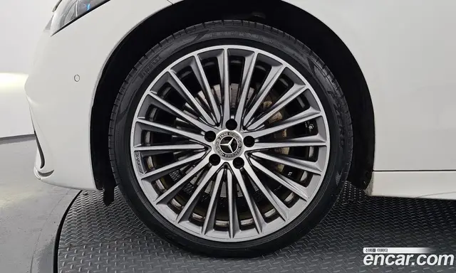 Mercedes-Benz C-Class 2022 2.0 автомат (гидро), миниатюра 5