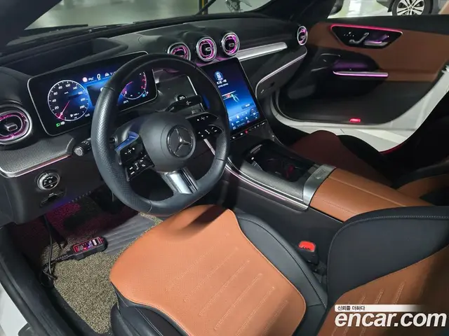 Mercedes-Benz C-Class 2023 2.0 автомат (гидро), миниатюра 4