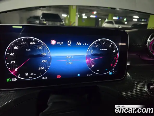 Mercedes-Benz C-Class 2023 2.0 автомат (гидро), миниатюра 5